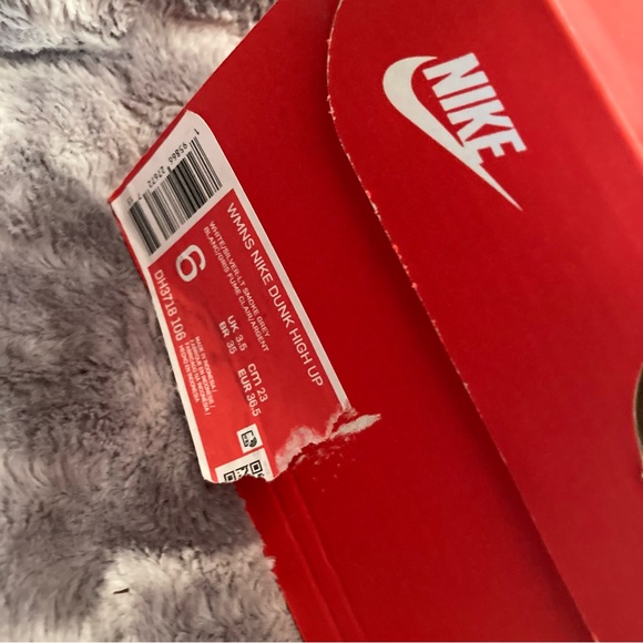 SOLD - Picture 2 of 5